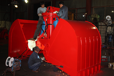 YC6000 Clamshell Bucket